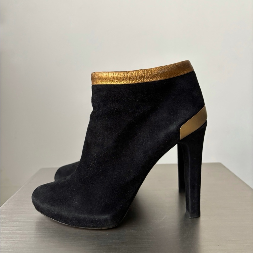 Fendi Black and Gold Heeled Boots 41